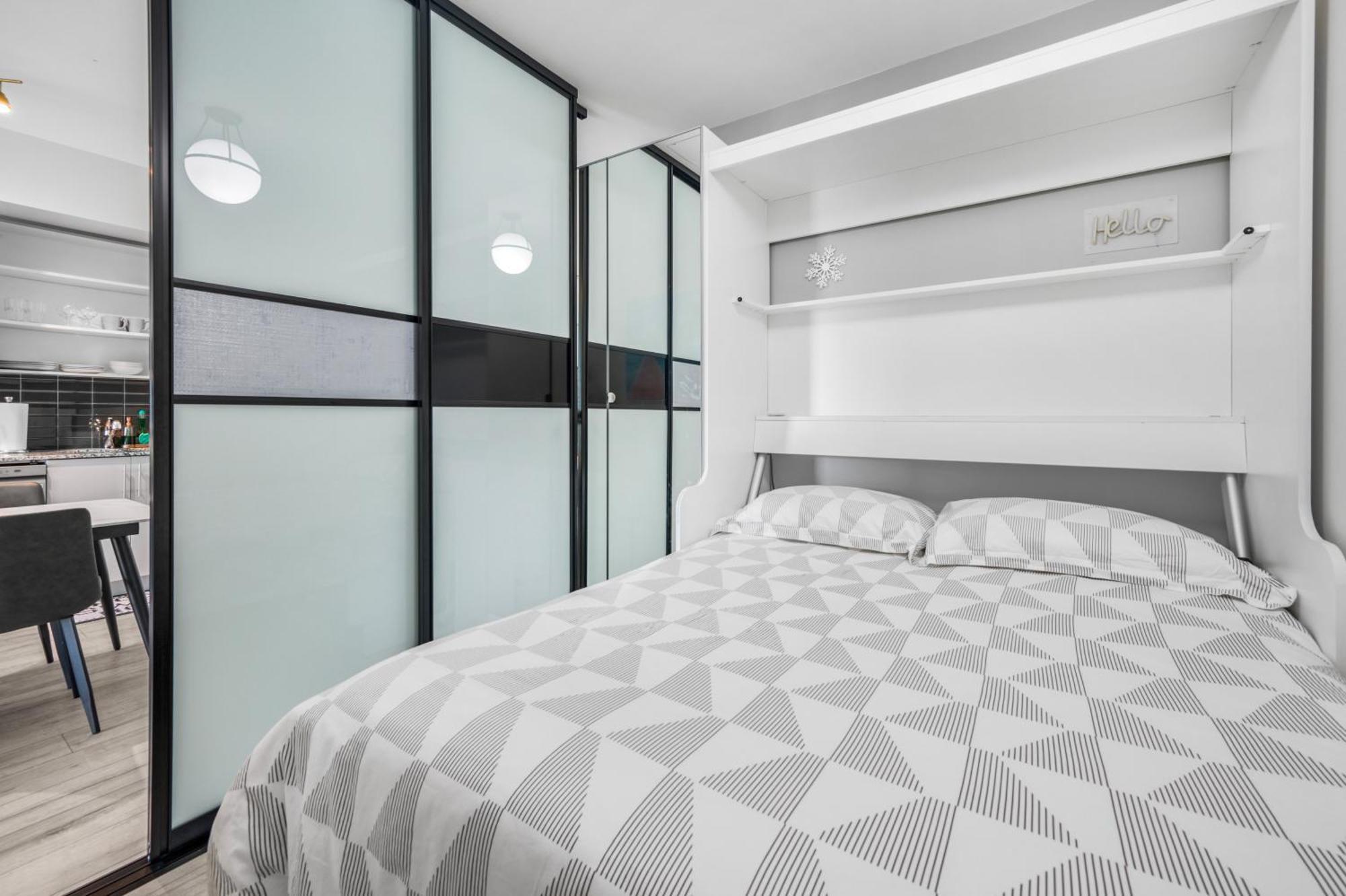 Luxury Downtown Toronto 2 Bedroom Suite With City And Lake Views And Free Parking Eksteriør bilde